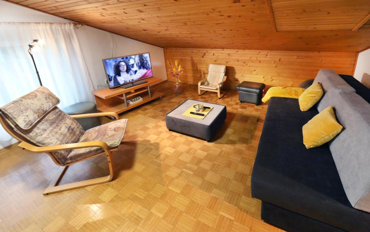 Apartma Zigmund Cerknica